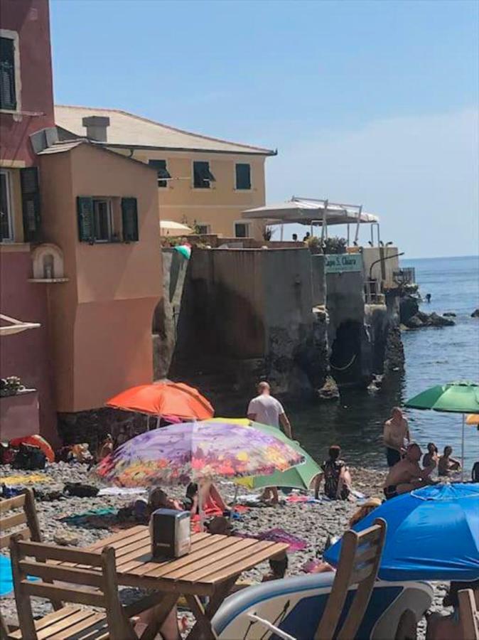 Casa Sulla Spiaggia Di Boccadasse Genoa Bagian luar foto