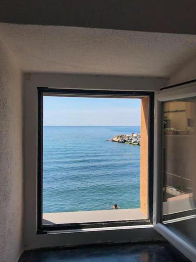 Casa Sulla Spiaggia Di Boccadasse Genoa Bagian luar foto